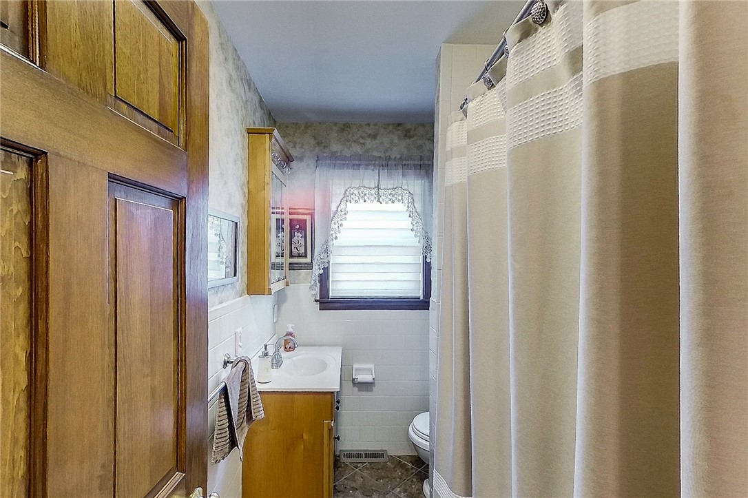 5 Linwood Court