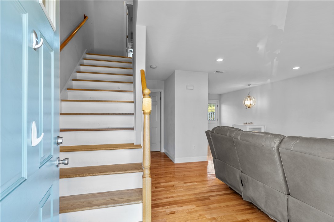 37 Mariner Way