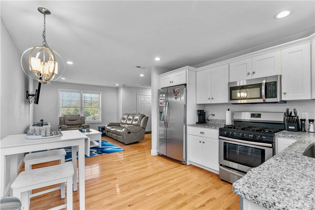 37 Mariner Way