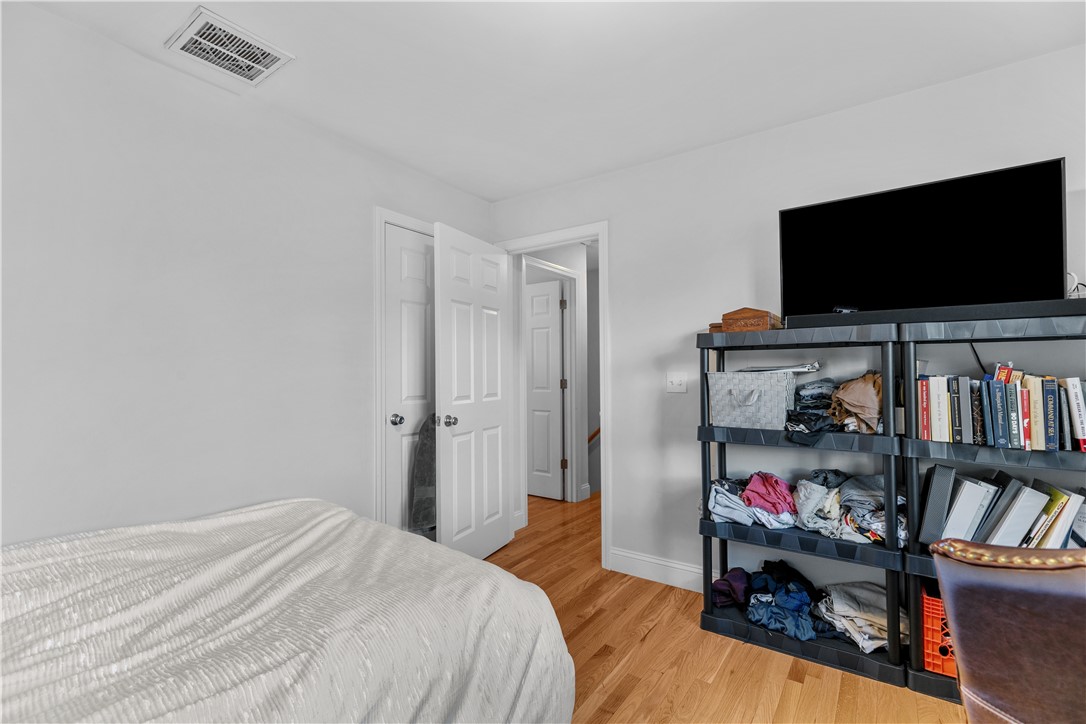 37 Mariner Way