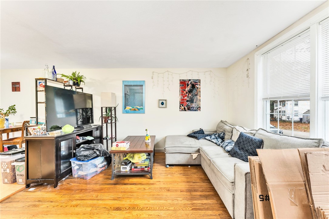 15 Saratoga Road