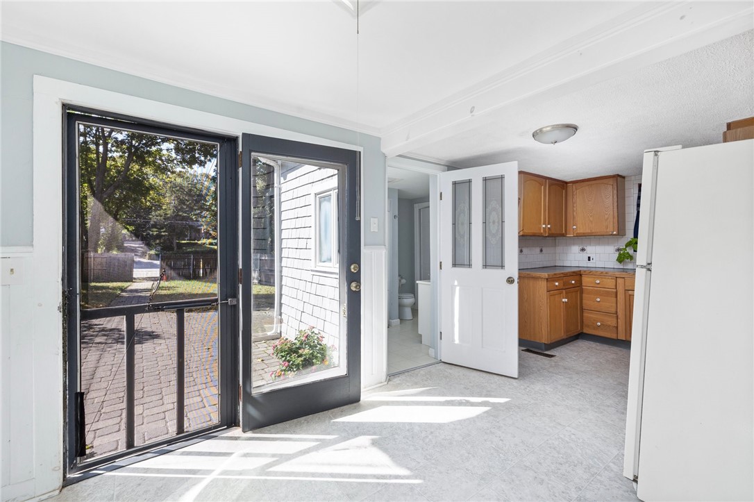 483 Ten Rod Road