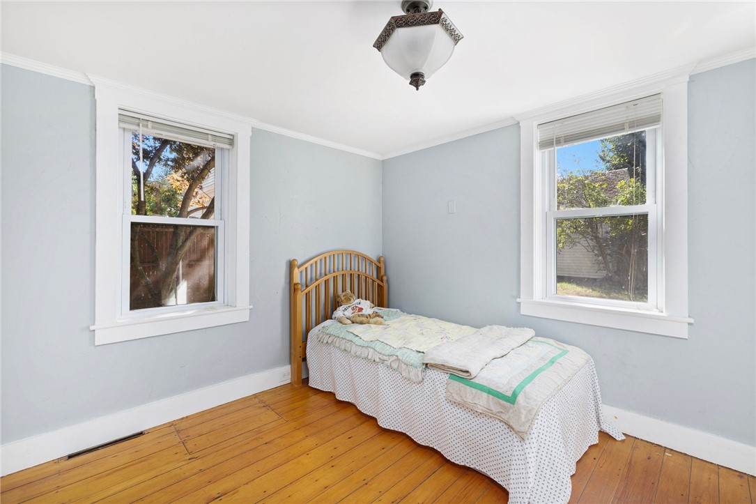 483 Ten Rod Road