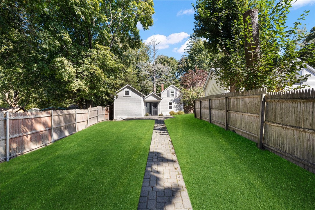 483 Ten Rod Road