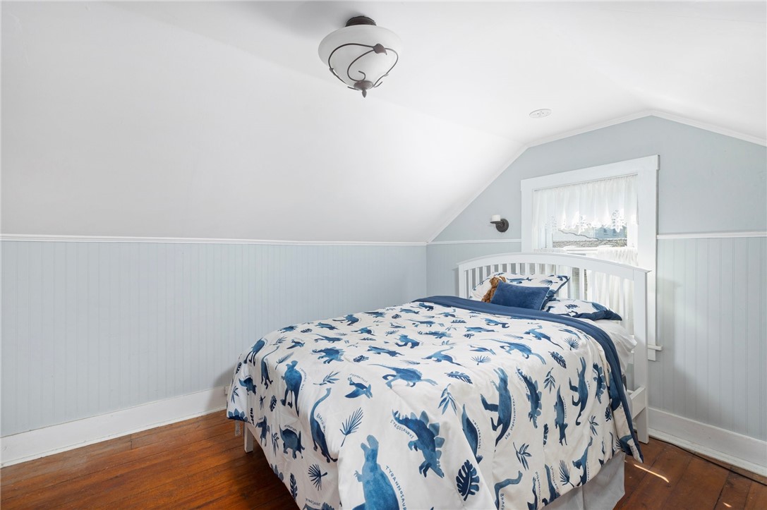 483 Ten Rod Road