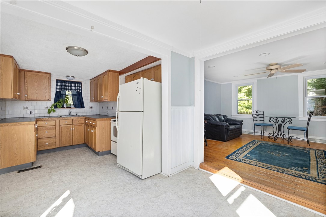 483 Ten Rod Road