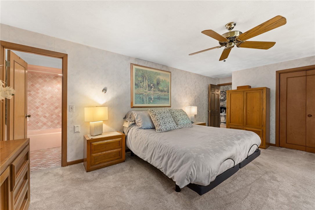 14 Woodlake Drive