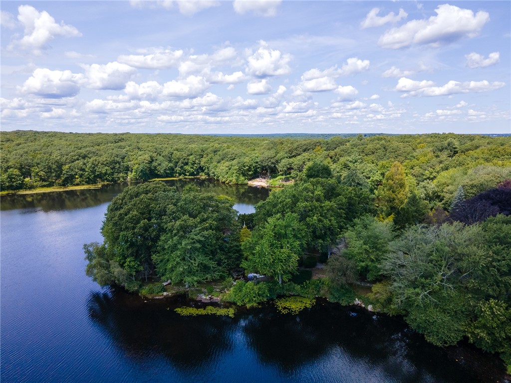 14 Woodlake Drive