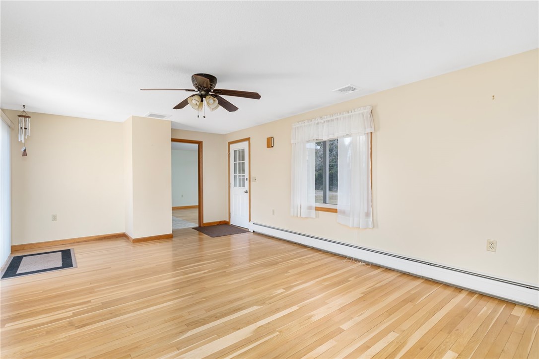 64 EMMETT Lane