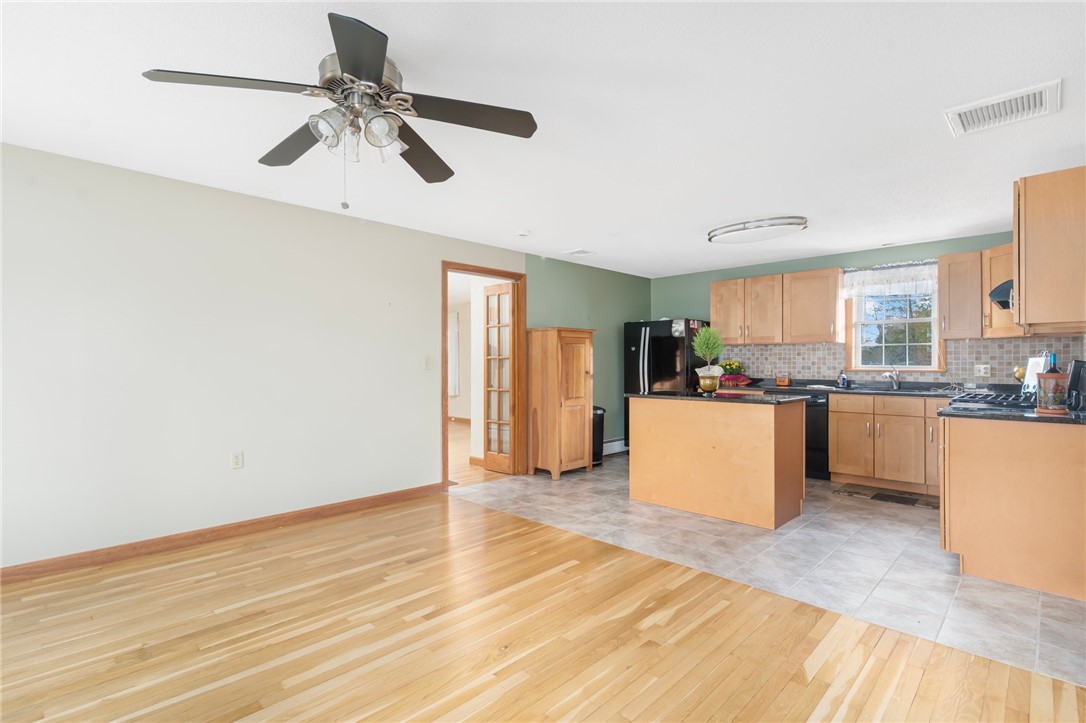 64 EMMETT Lane