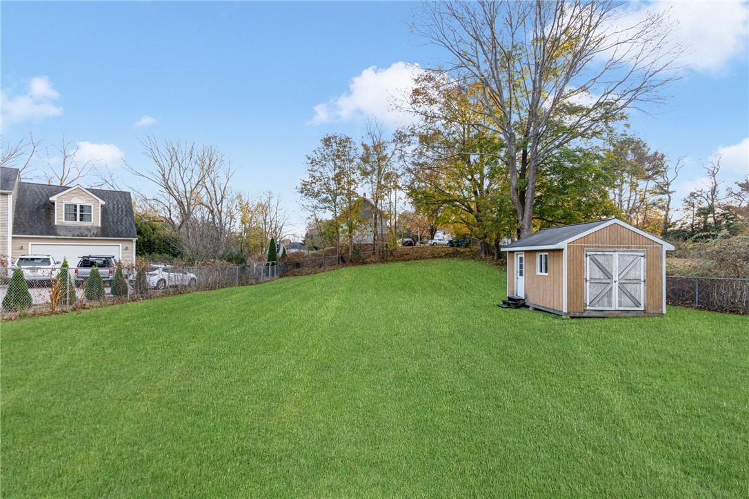 64 EMMETT Lane