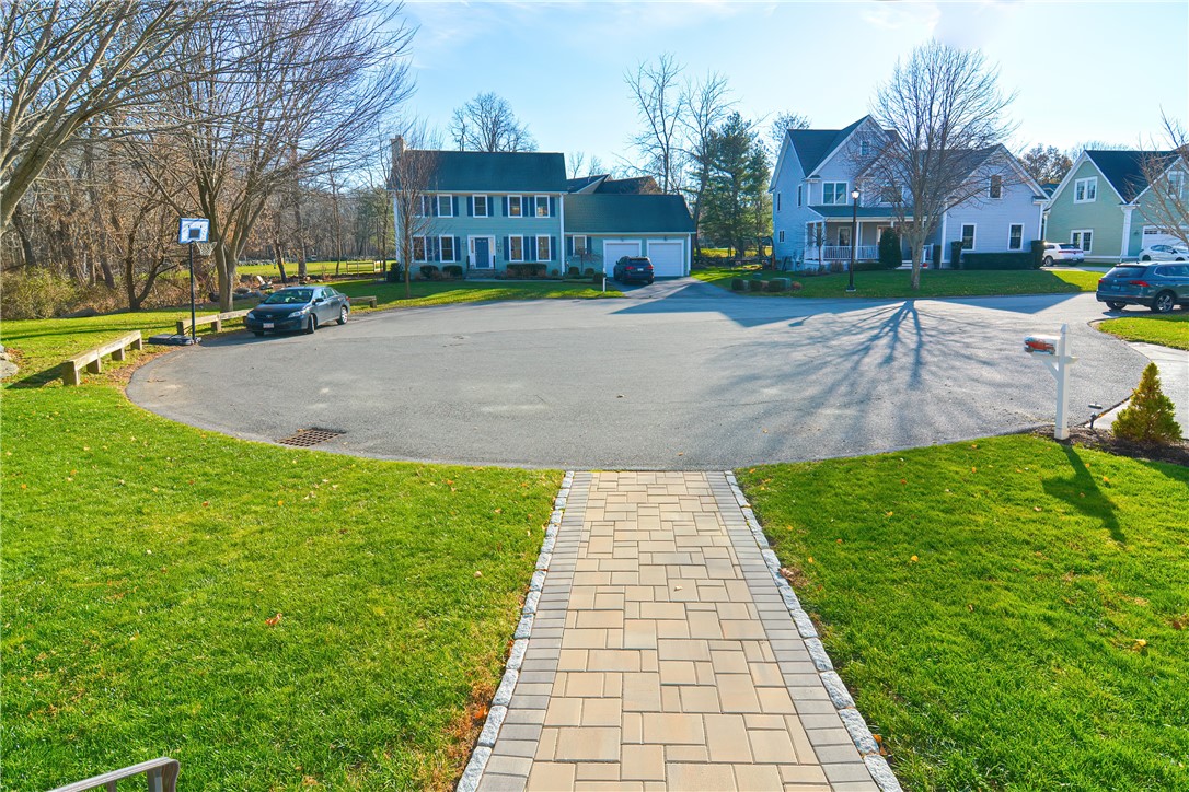 9 Elm Farm Drive