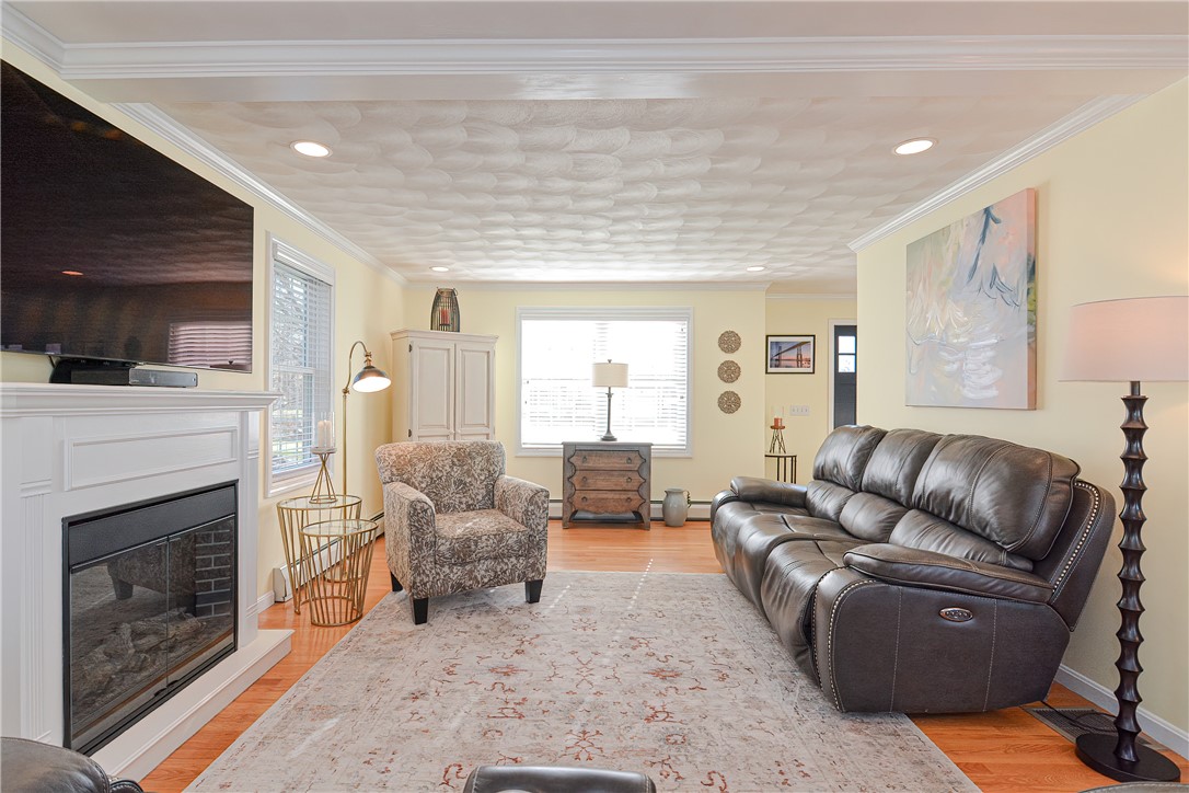 9 Elm Farm Drive