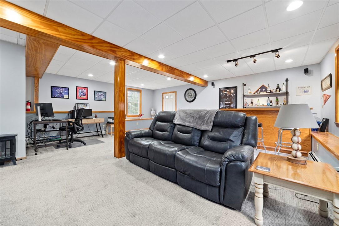 18 Burlingame Drive