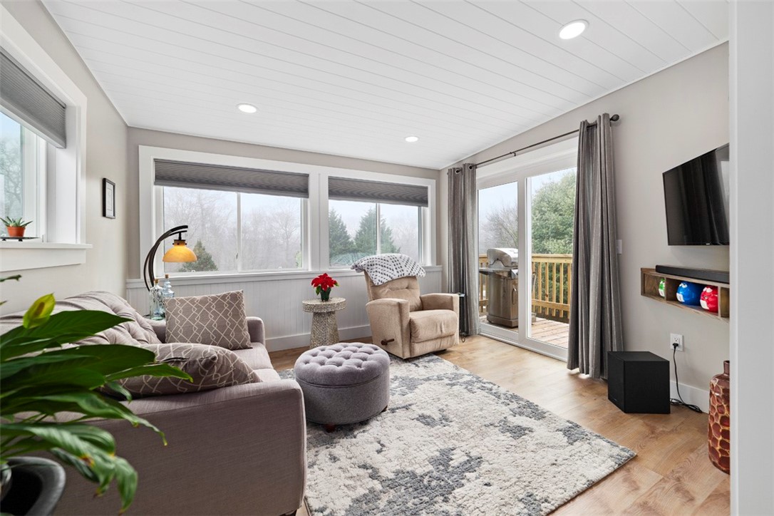 18 Burlingame Drive