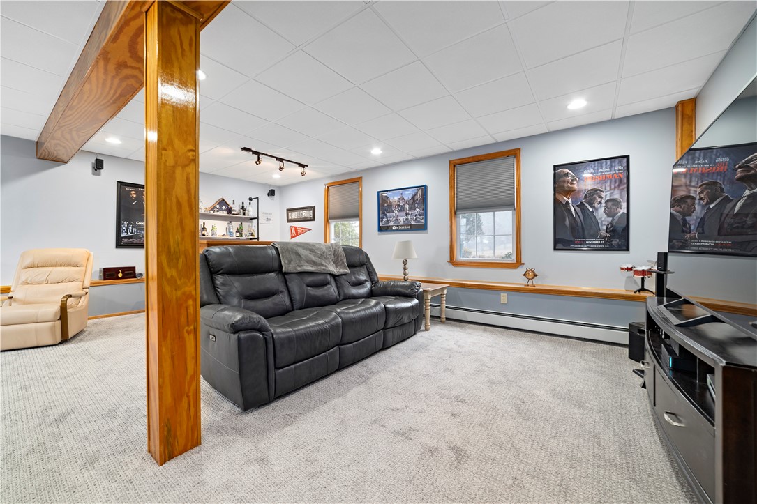 18 Burlingame Drive