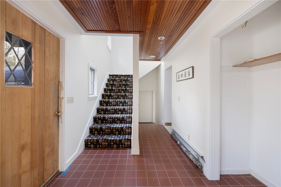 91 Carr Lane