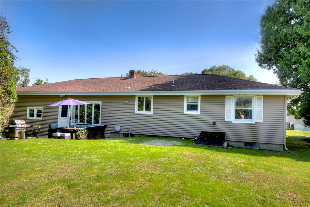 1230 East Main Road