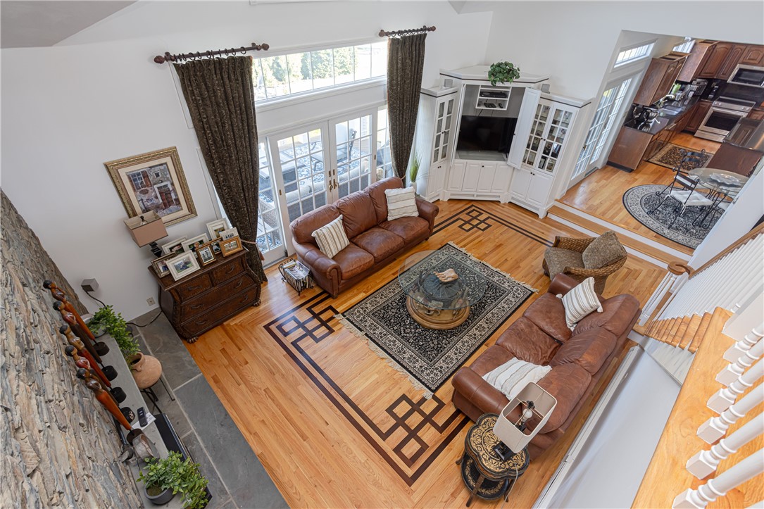 5 Julia Court