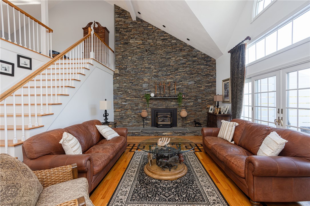 5 Julia Court