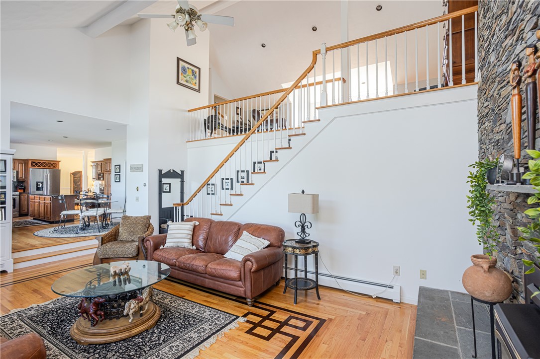 5 Julia Court
