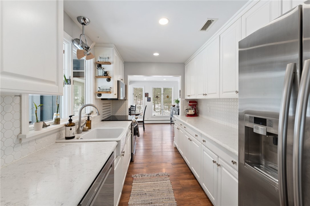 81 Congdon Hill Road