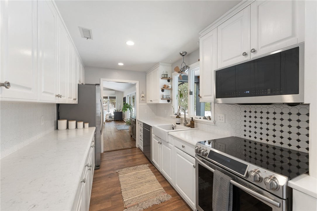 81 Congdon Hill Road