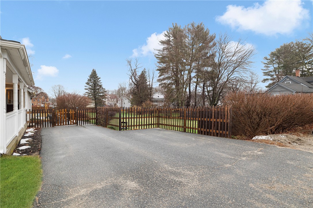 156 Railroad Avenue