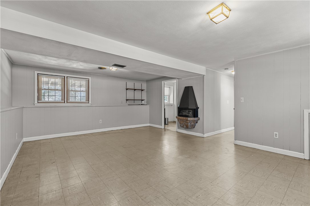 8 Pocono Road
