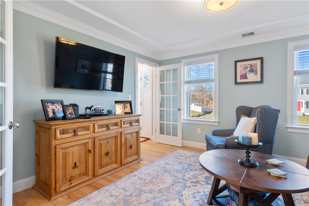 200 Windward Way