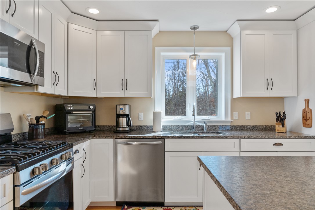 200 Windward Way