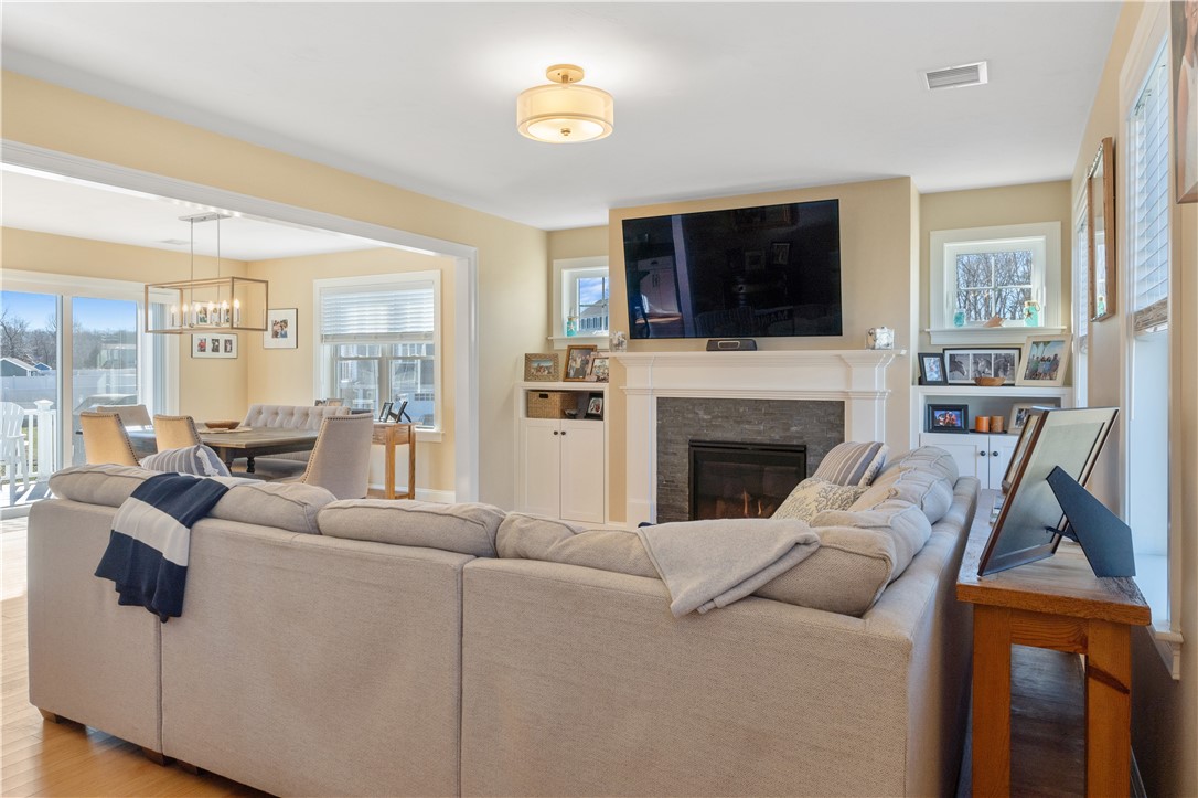 200 Windward Way