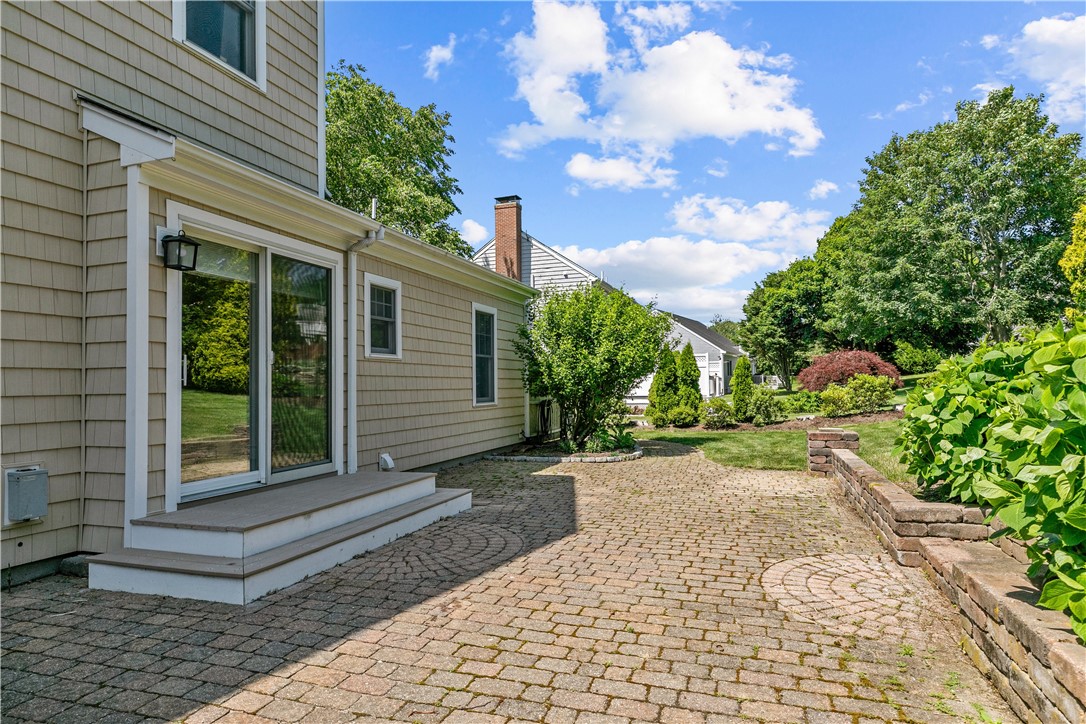 52 Pequot Lane