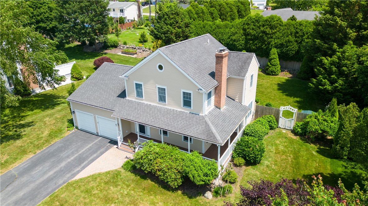 52 Pequot Lane
