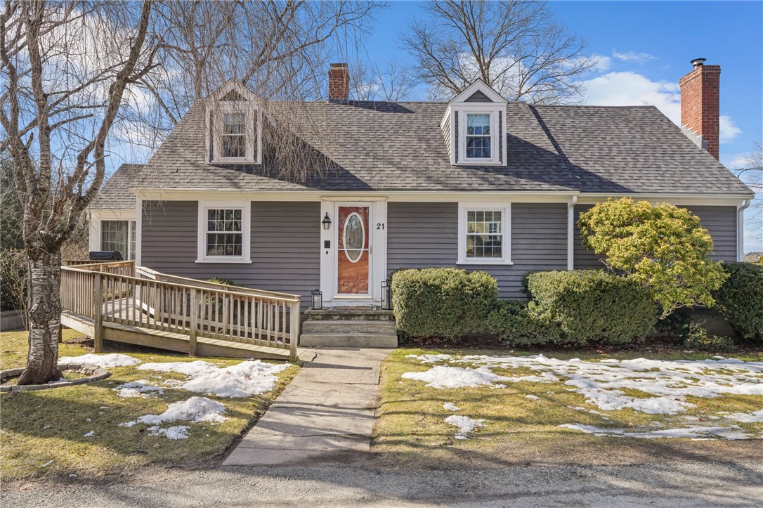 21 Maple Avenue