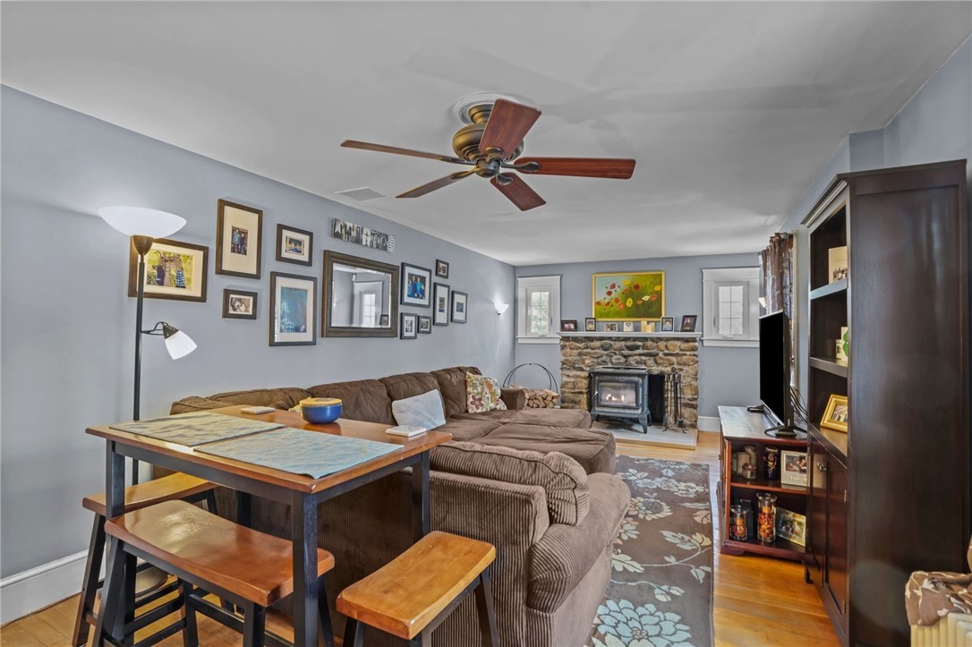 21 Maple Avenue