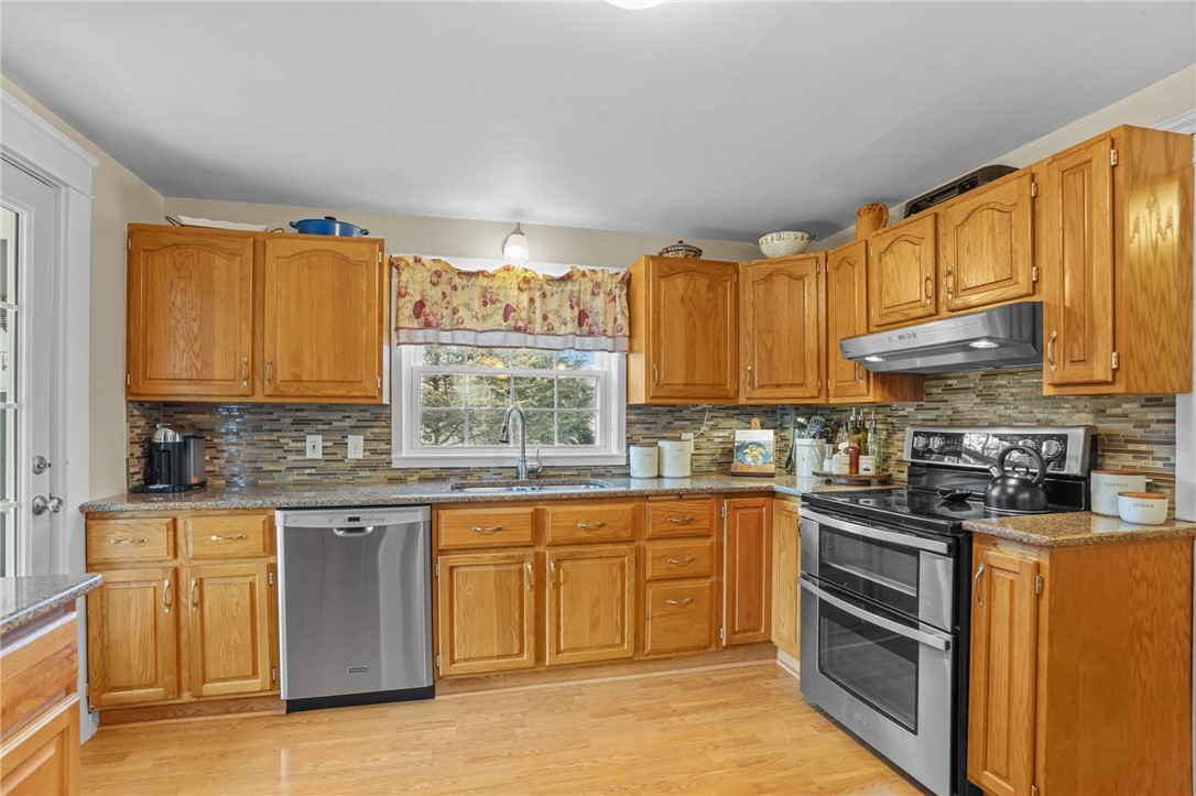 21 Maple Avenue