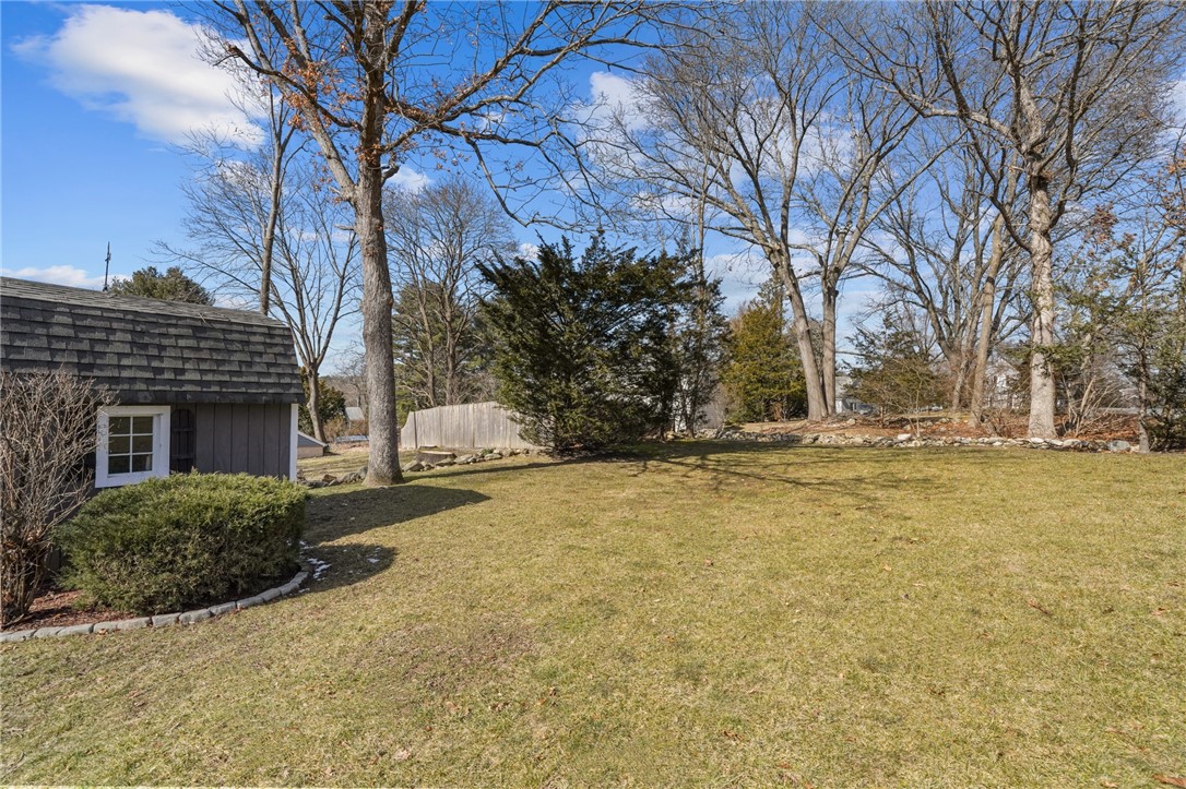 21 Maple Avenue