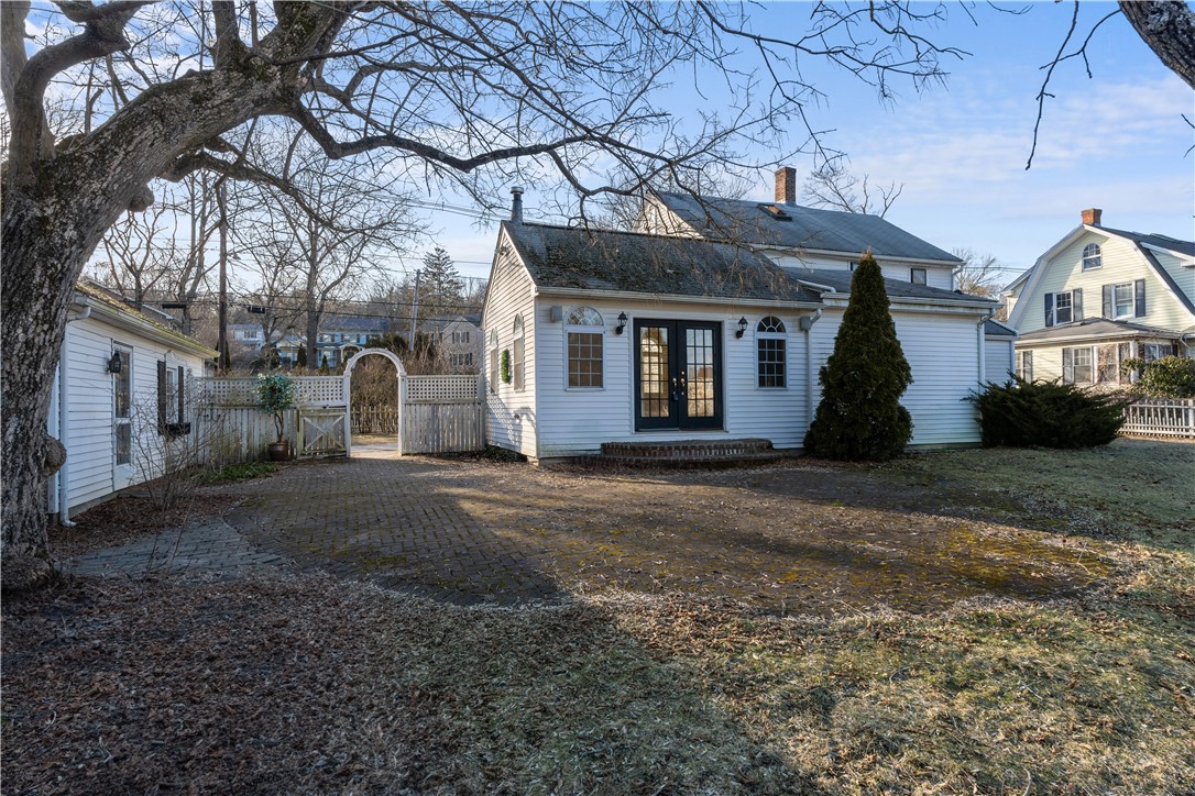 4204 Post Road