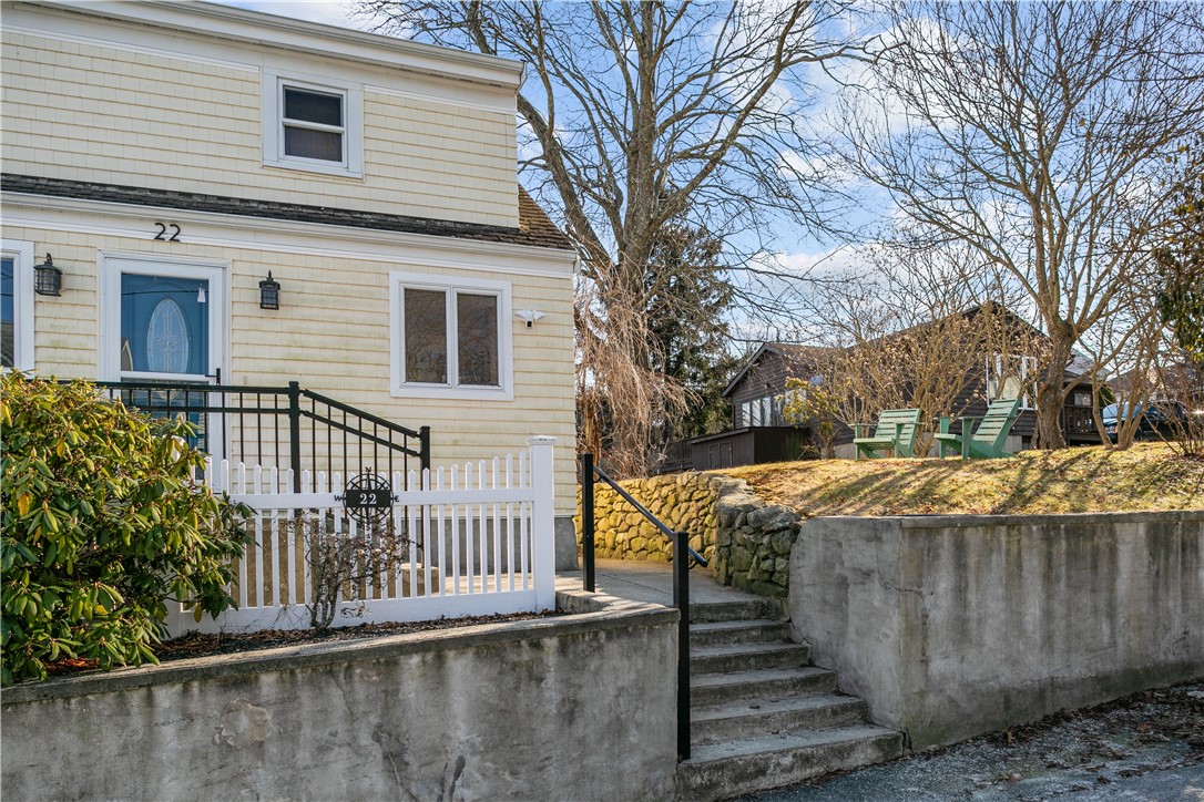 22 Harding Avenue