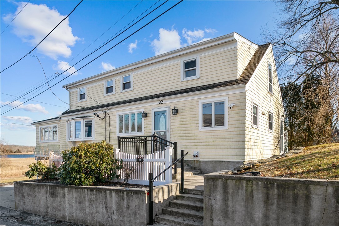 22 Harding Avenue