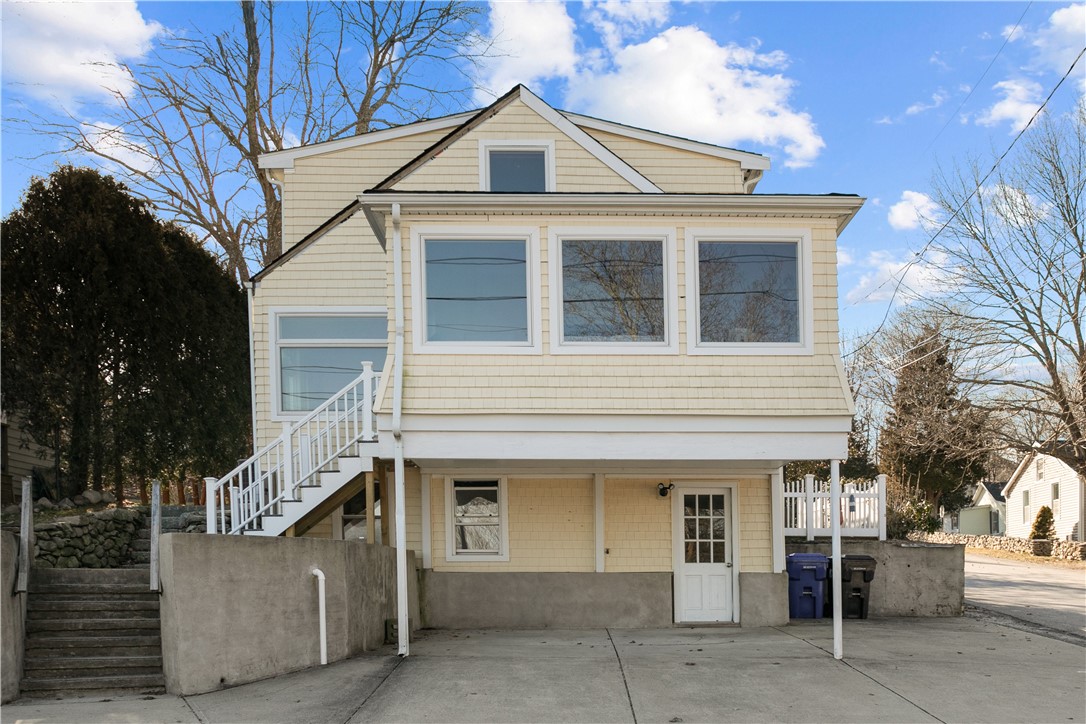22 Harding Avenue