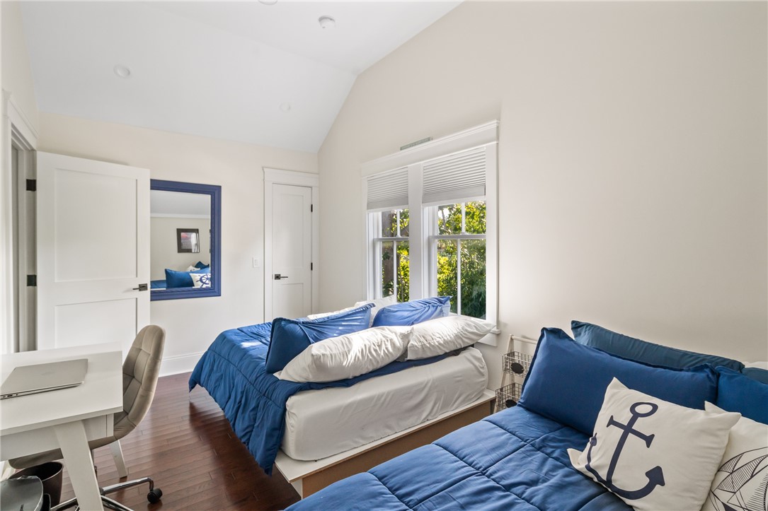 1 Maitland Court