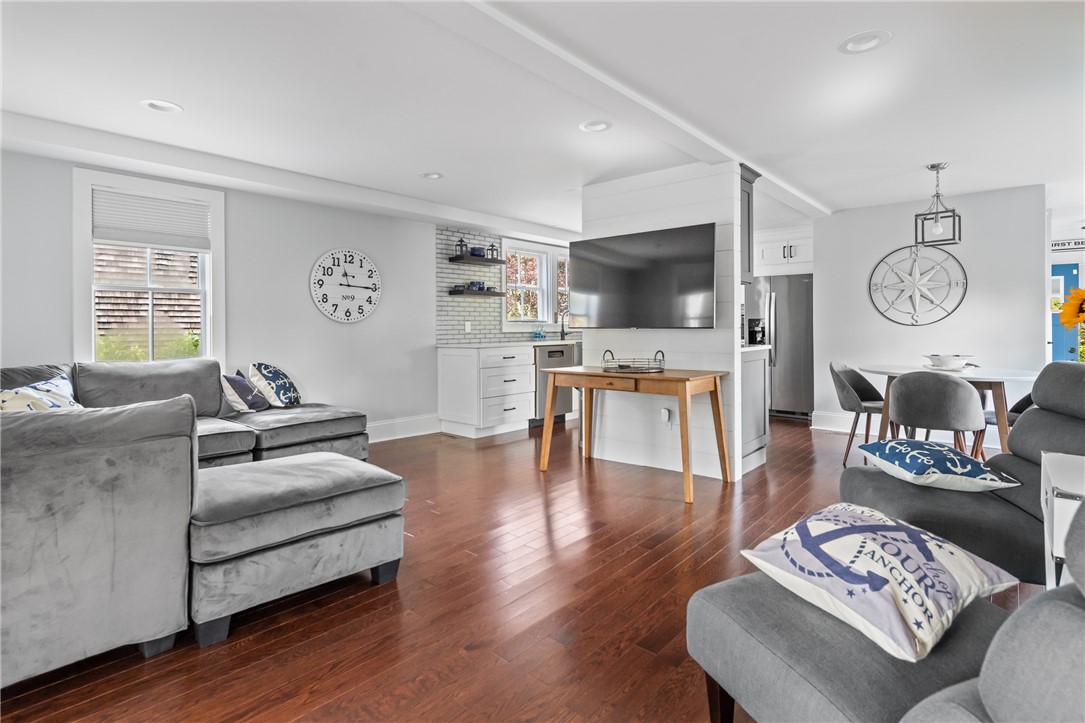 1 Maitland Court