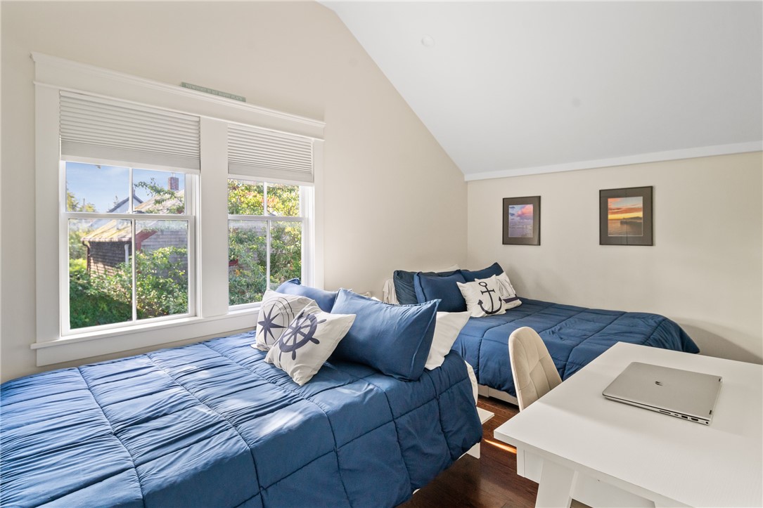 1 Maitland Court