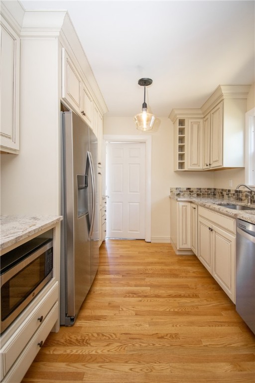 64 Holliston Avenue