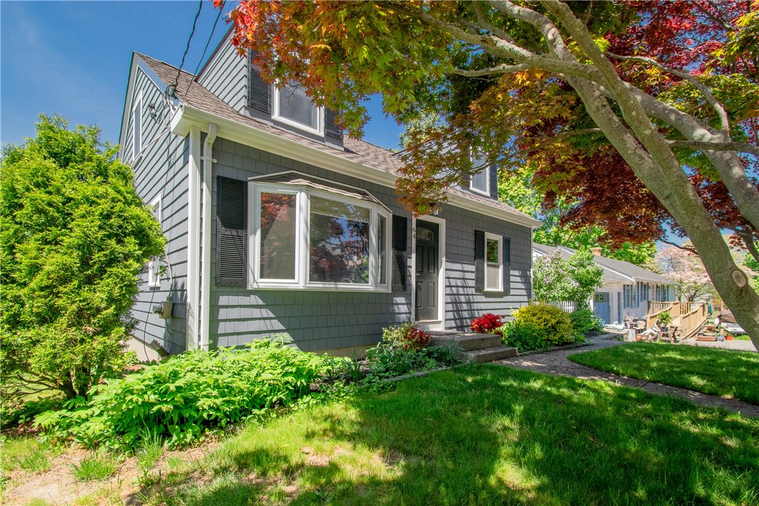 64 Holliston Avenue