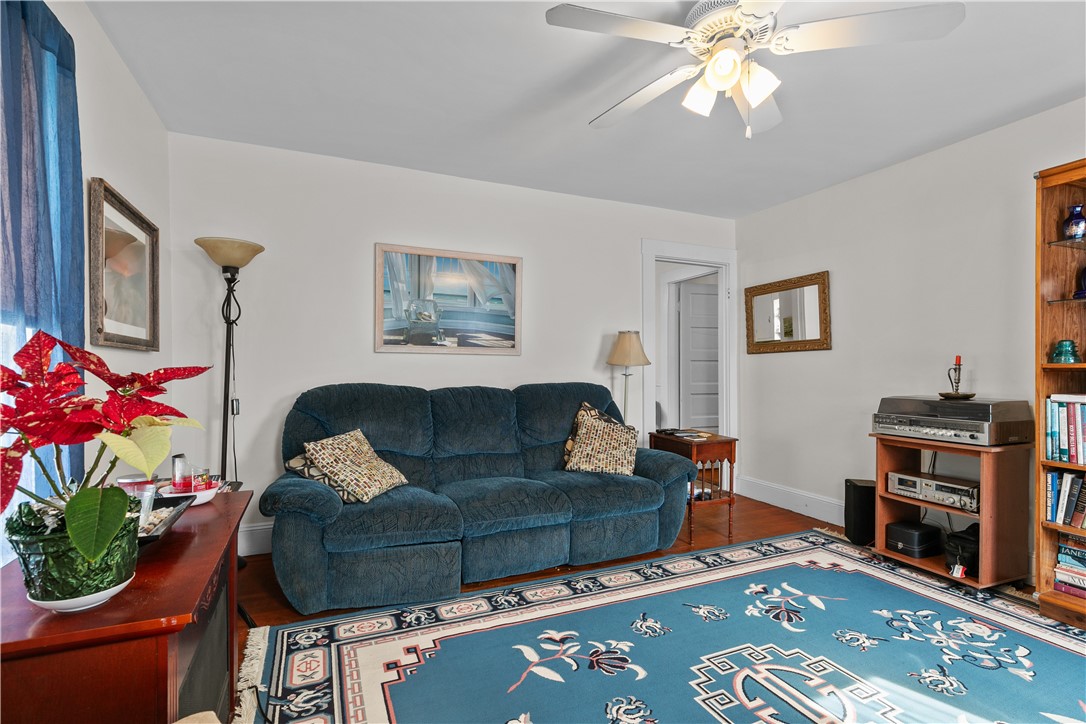 127 Bay View Avenue