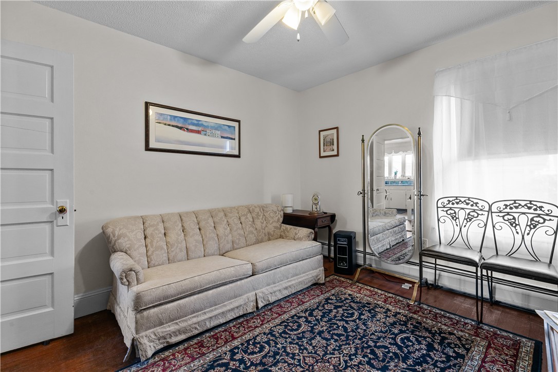 127 Bay View Avenue