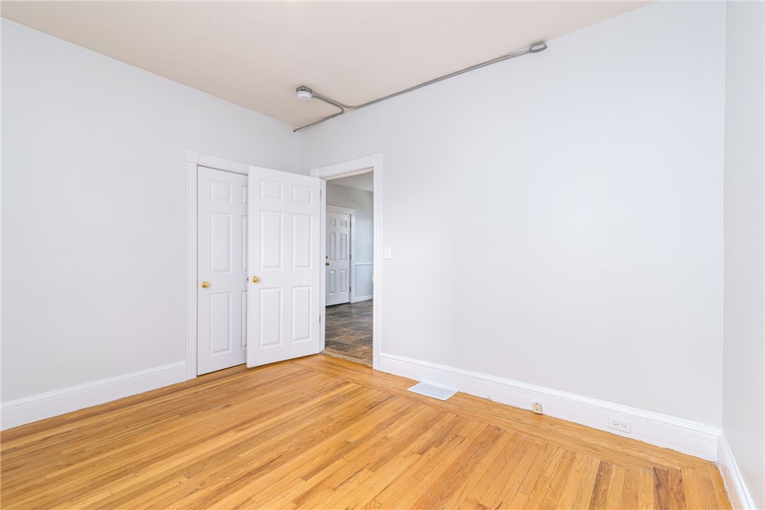 24 Africa Street 1